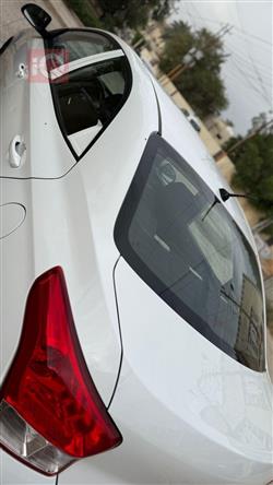 هيونداي رينا
